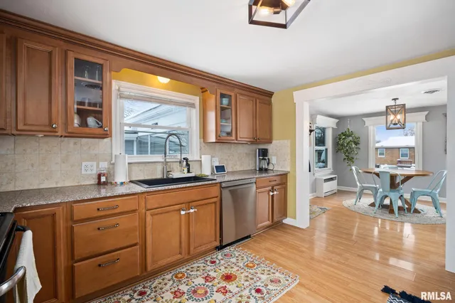 $199,900 | 108 East Crestwood Street, Morton, IL 61550