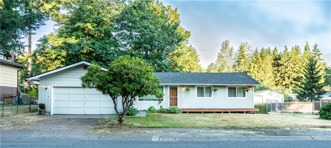 17411 117th Avenue Southeast Renton, WA 98058 - Photo 1 of 38 Gallery Image 1