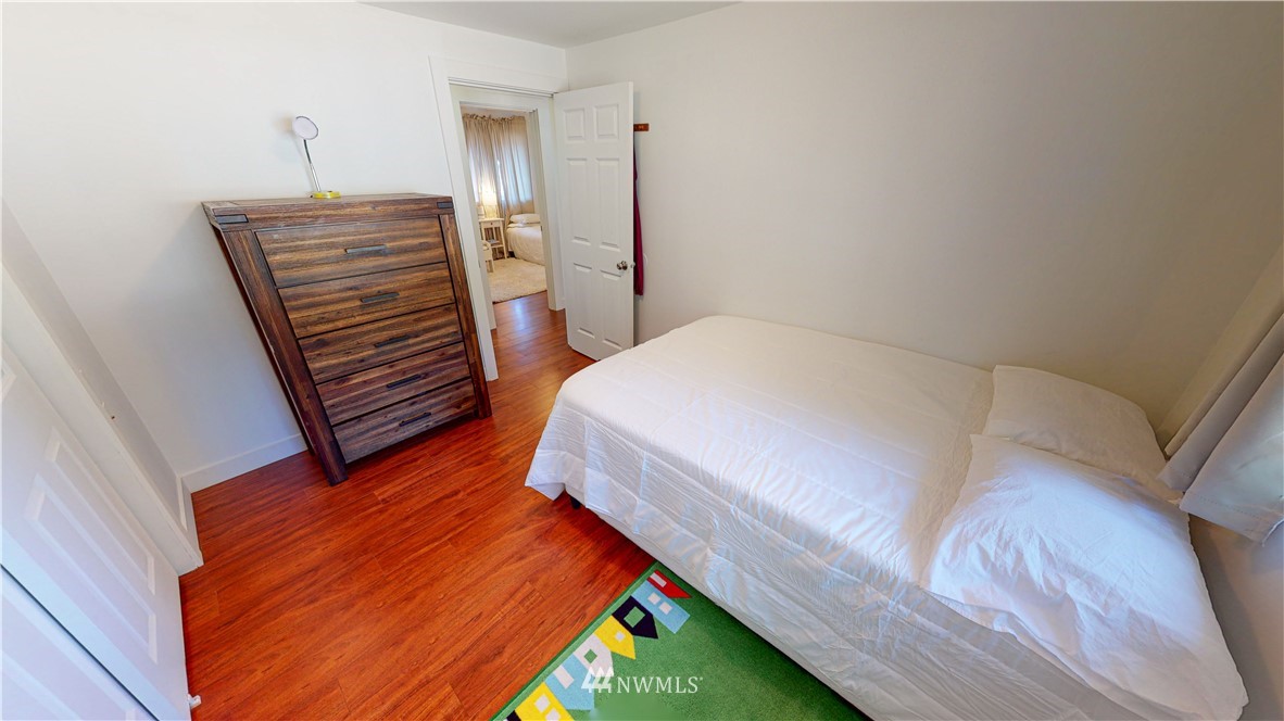 17411 117th Avenue Southeast Renton, WA 98058 - Photo 13 of 38 Gallery Image 13