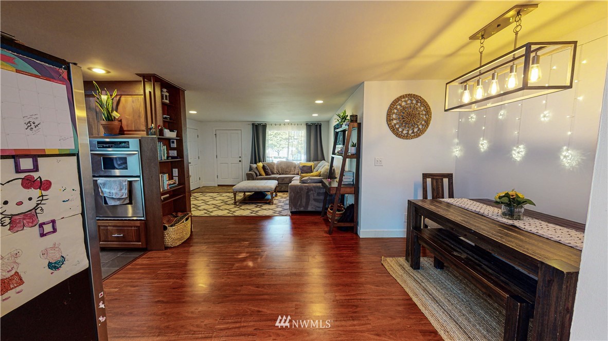 17411 117th Avenue Southeast Renton, WA 98058 - Photo 19 of 38 Gallery Image 19