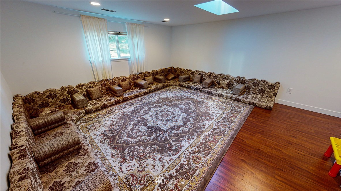 17411 117th Avenue Southeast Renton, WA 98058 - Photo 26 of 38 Gallery Image 26