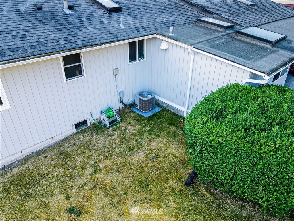 17411 117th Avenue Southeast Renton, WA 98058 - Photo 36 of 38 Gallery Image 36