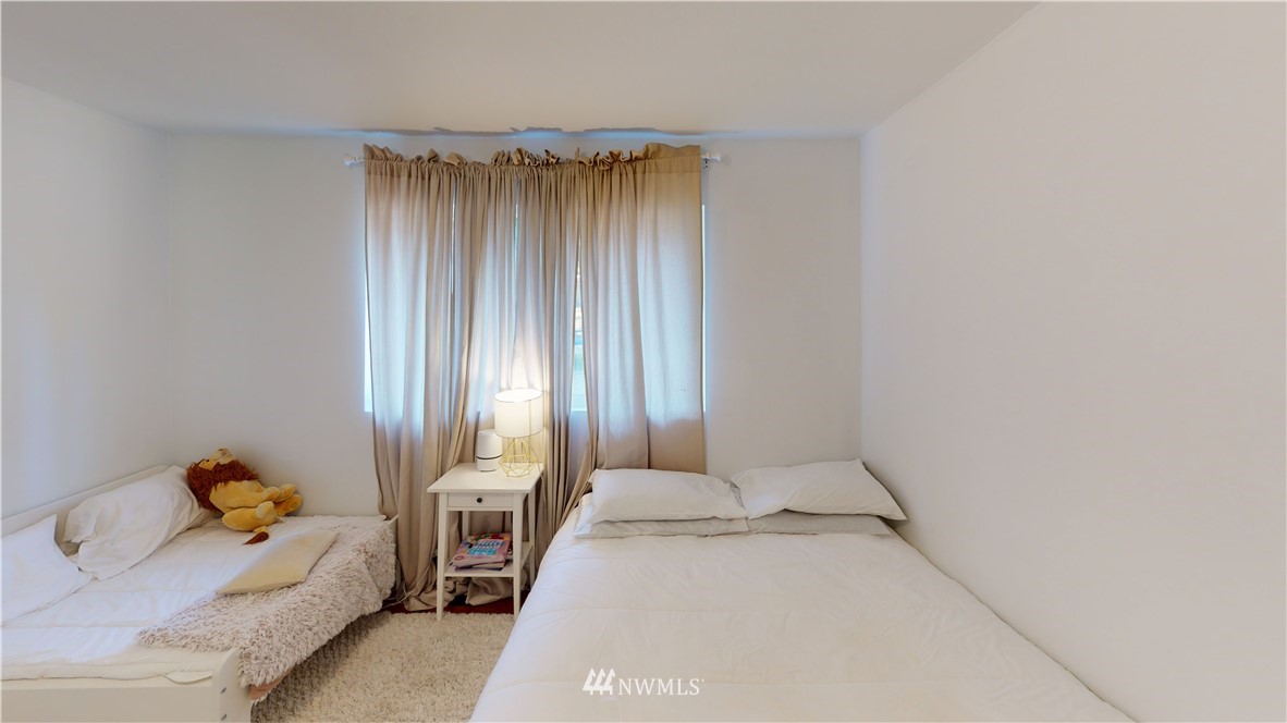 17411 117th Avenue Southeast Renton, WA 98058 - Photo 10 of 38 Gallery Image 10