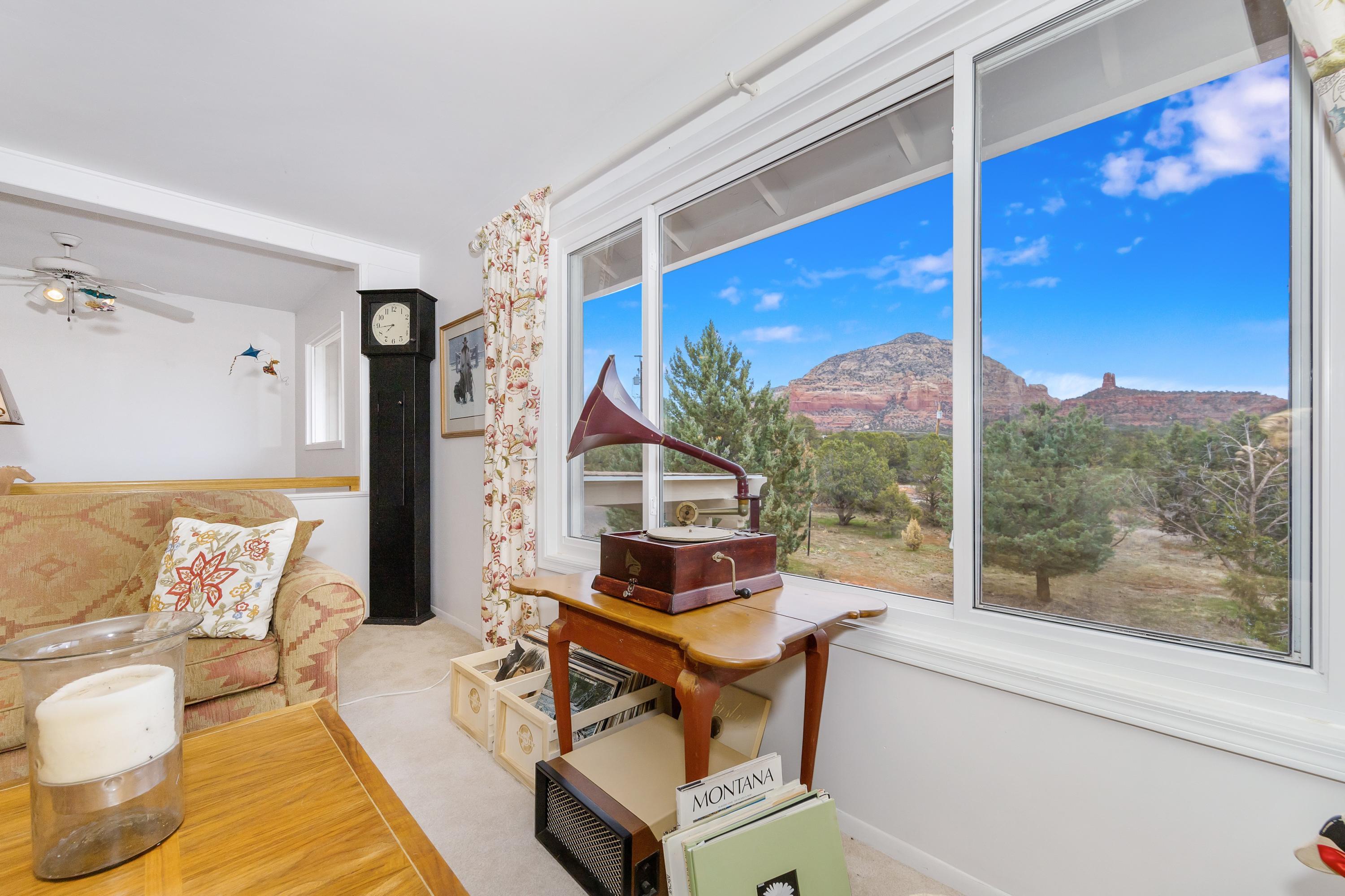455 Color Cove Road Sedona, AZ 86336 - Photo 9 of 48 009_Living Room Views
