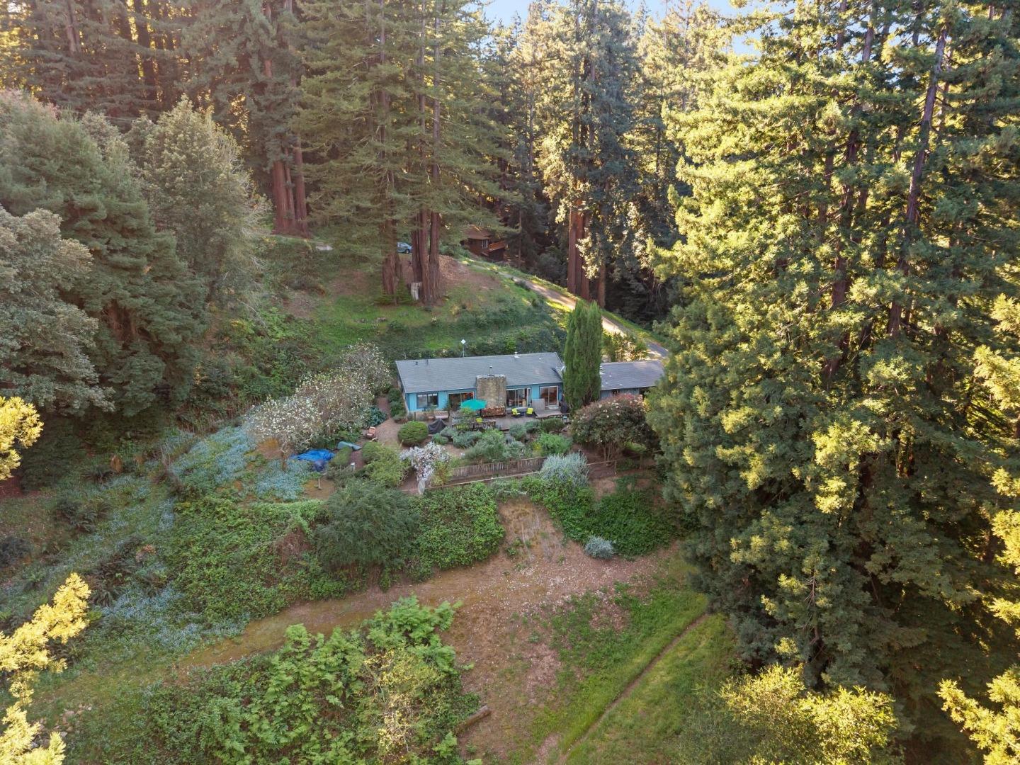 188 Martinez Road Woodside, CA 94062 - Photo 3 of 30