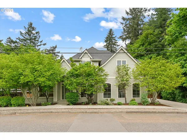 $950,000 | 9935 Southwest 52nd Avenue, Portland, OR 97219
