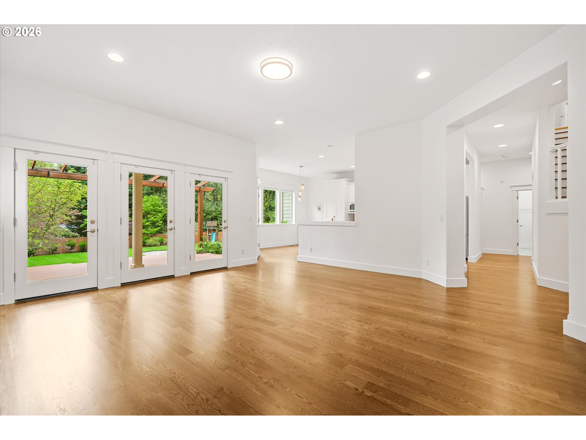 9935 Southwest 52nd Avenue Portland, OR 97219 - Photo 12 of 45