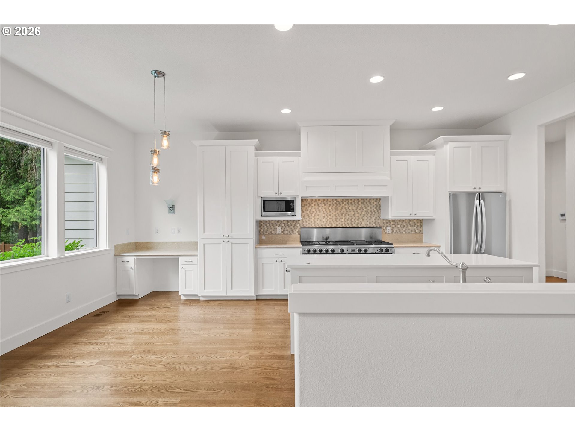 9935 Southwest 52nd Avenue Portland, OR 97219 - Photo 14 of 45