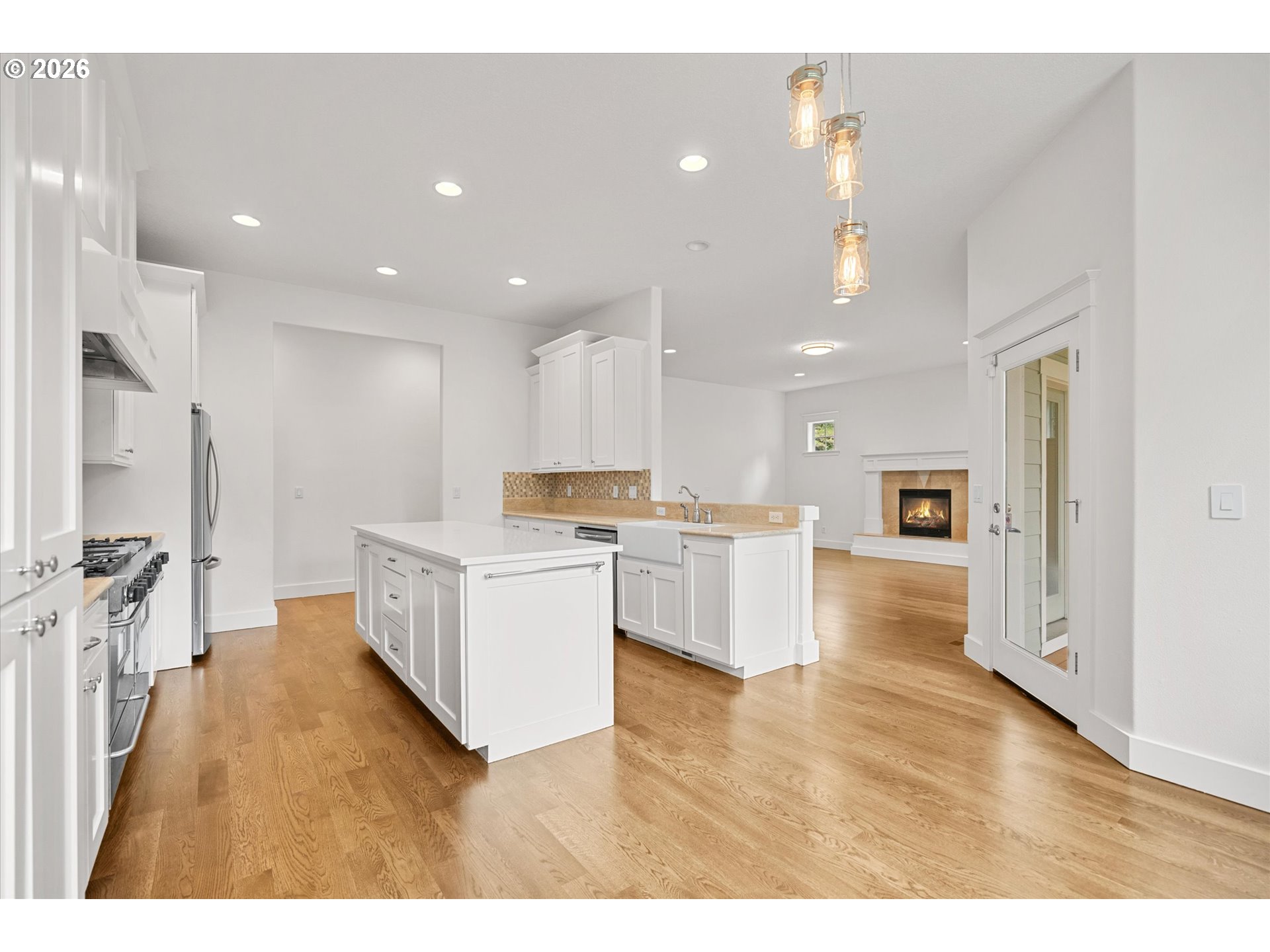 9935 Southwest 52nd Avenue Portland, OR 97219 - Photo 16 of 45