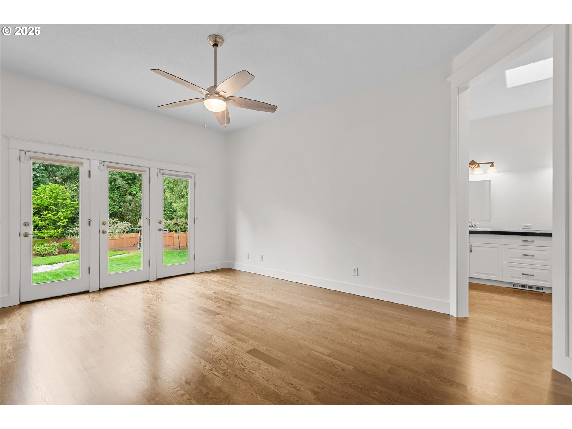 9935 Southwest 52nd Avenue Portland, OR 97219 - Photo 21 of 45