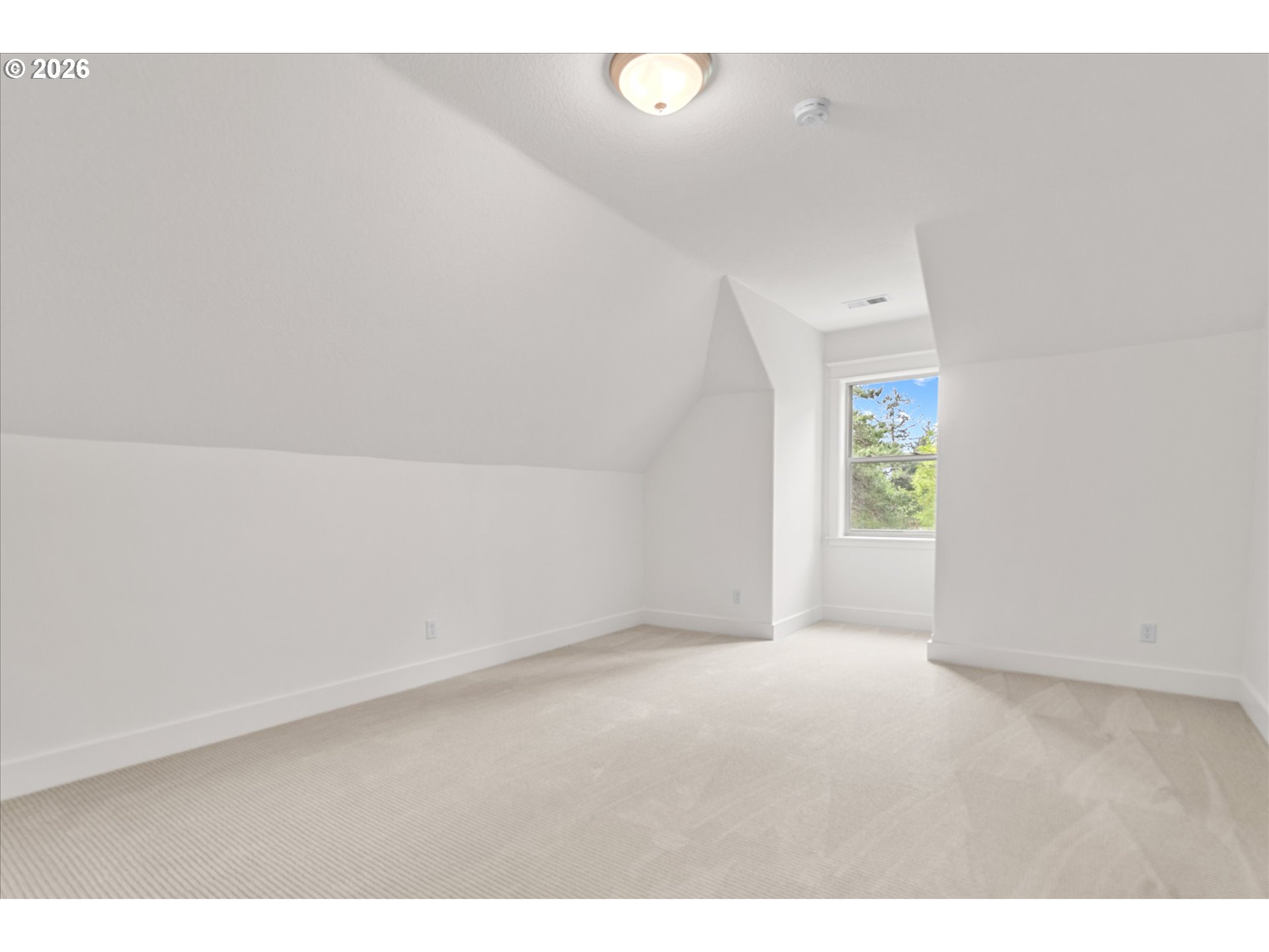 9935 Southwest 52nd Avenue Portland, OR 97219 - Photo 40 of 45