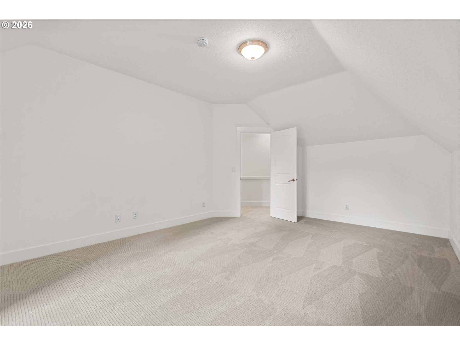 9935 Southwest 52nd Avenue Portland, OR 97219 - Photo 41 of 45