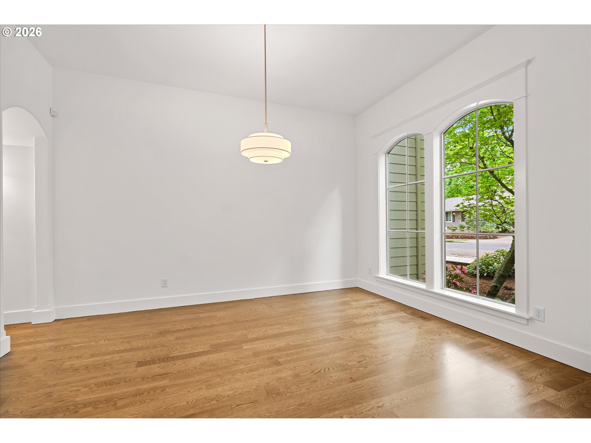 9935 Southwest 52nd Avenue Portland, OR 97219 - Photo 9 of 45