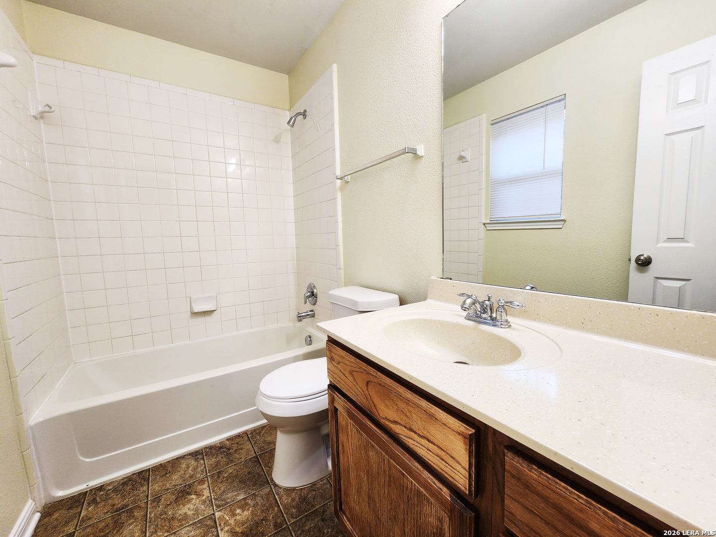 8422 Whitebrush Converse, TX 78109 - Photo 17 of 37