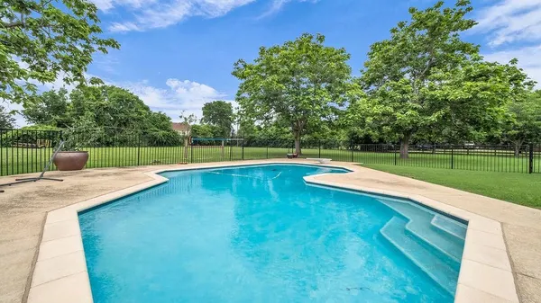 $1,225,000 | 225 Holly Lane, Lucas, TX 75002