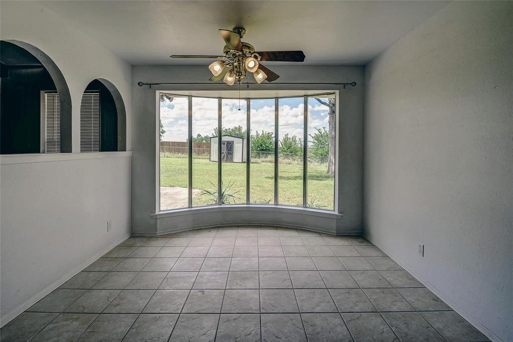 401 Rhineland Road Benbrook, TX 76126 - Photo 8 of 33