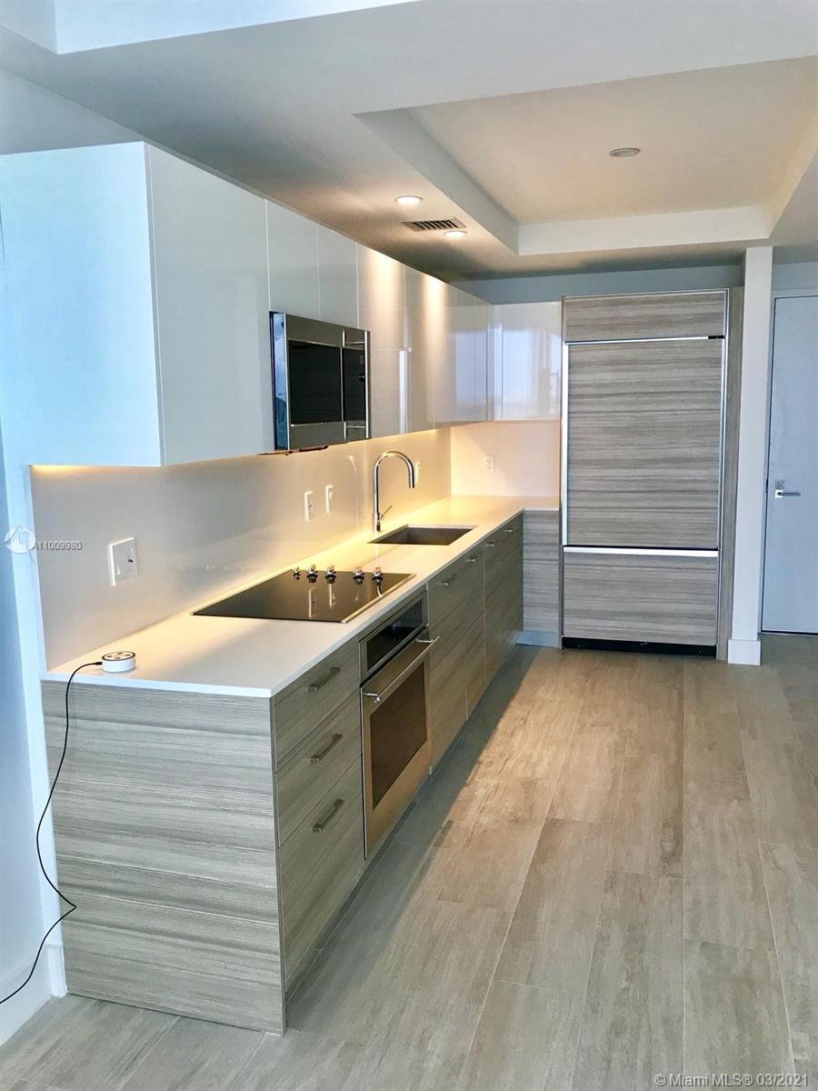 121 Northeast 34th Street, Unit 1506A Miami, FL 33137 - Photo 4 of 13 Gallery Image 4
