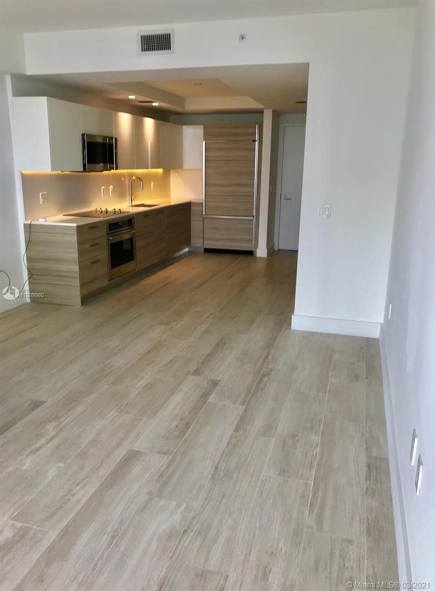 121 Northeast 34th Street, Unit 1506A Miami, FL 33137 - Photo 5 of 13 Gallery Image 5