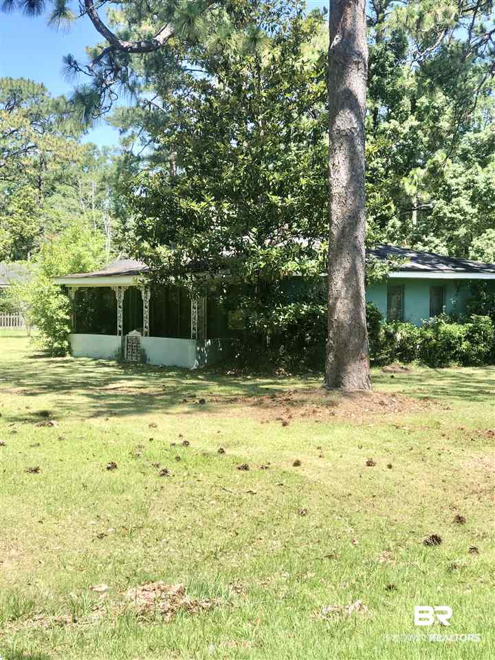 711 North Pine Street Foley, AL 36535 - Photo 1 of 15