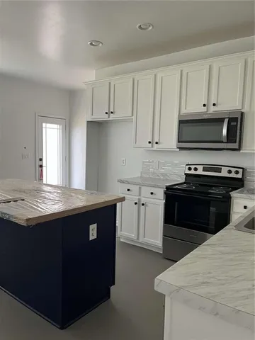 $270,000 | 6127 Landers Loop, Fairburn, GA 30213