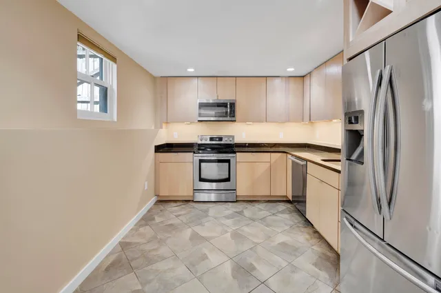 $599,000 | 93 High Street, Unit 4, Portsmouth, NH 03801