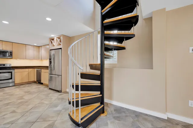 $599,000 | 93 High Street, Unit 4, Portsmouth, NH 03801