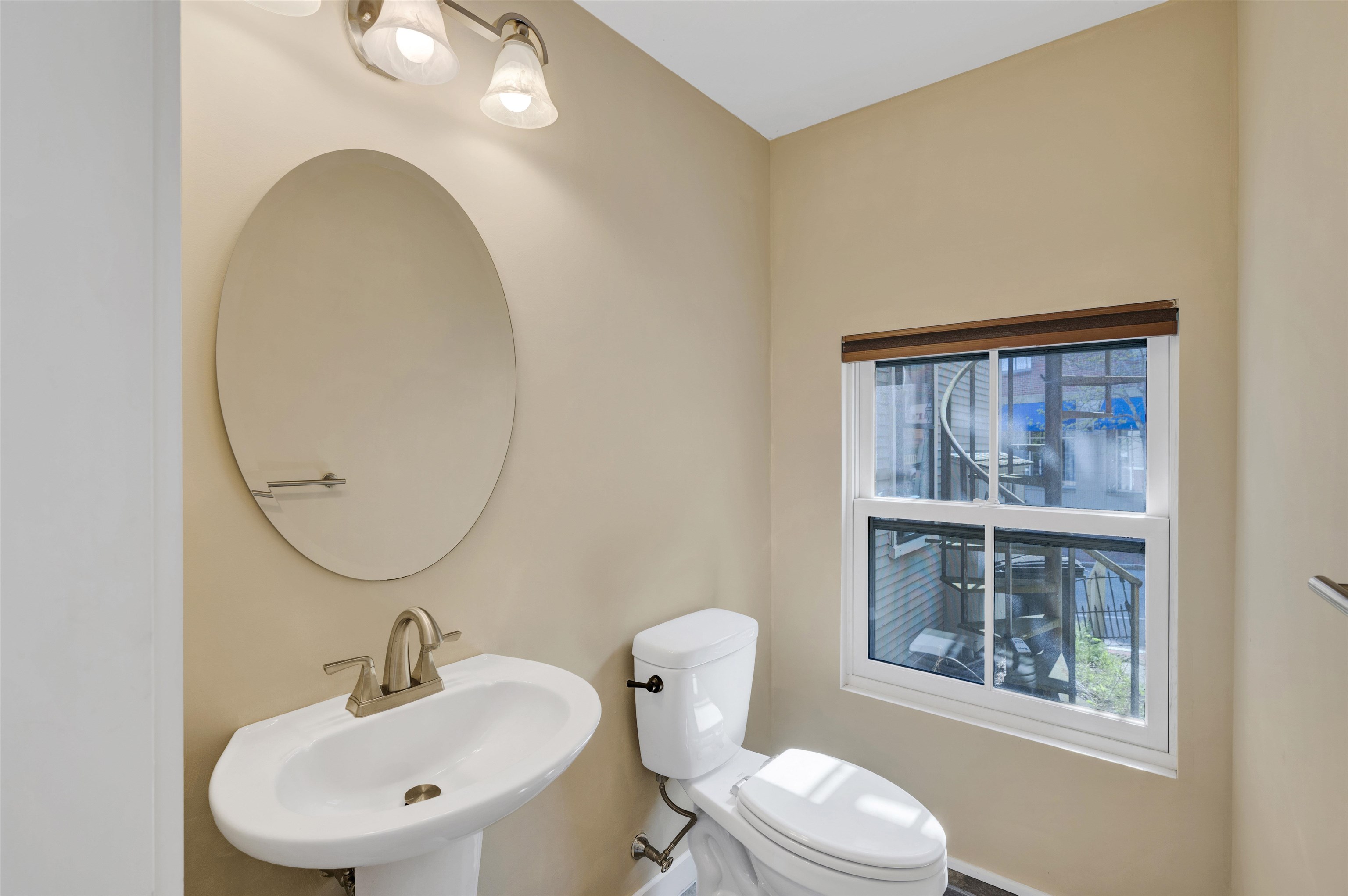 93 High Street, Unit 4 Portsmouth, NH 03801 - Photo 14 of 36