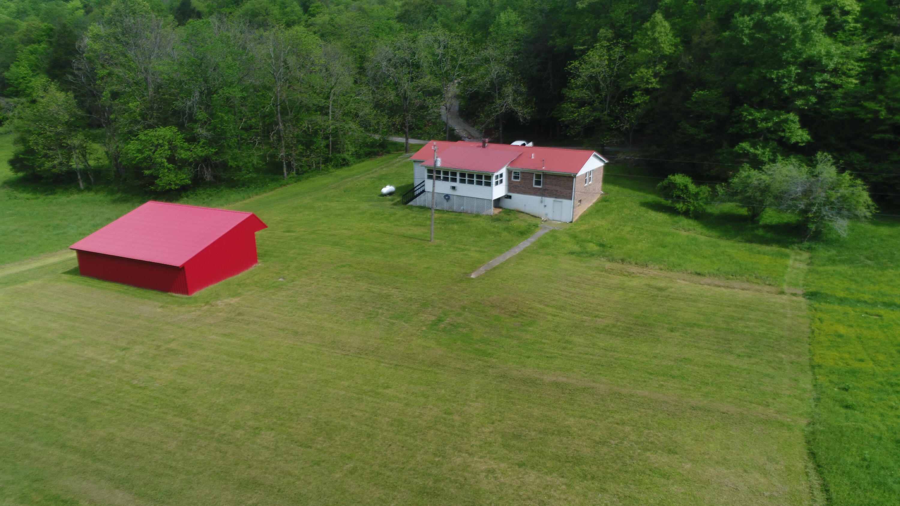 4175 Cannonball Road Somerset, KY 42501 - Photo 23 of 28 DJI_0939