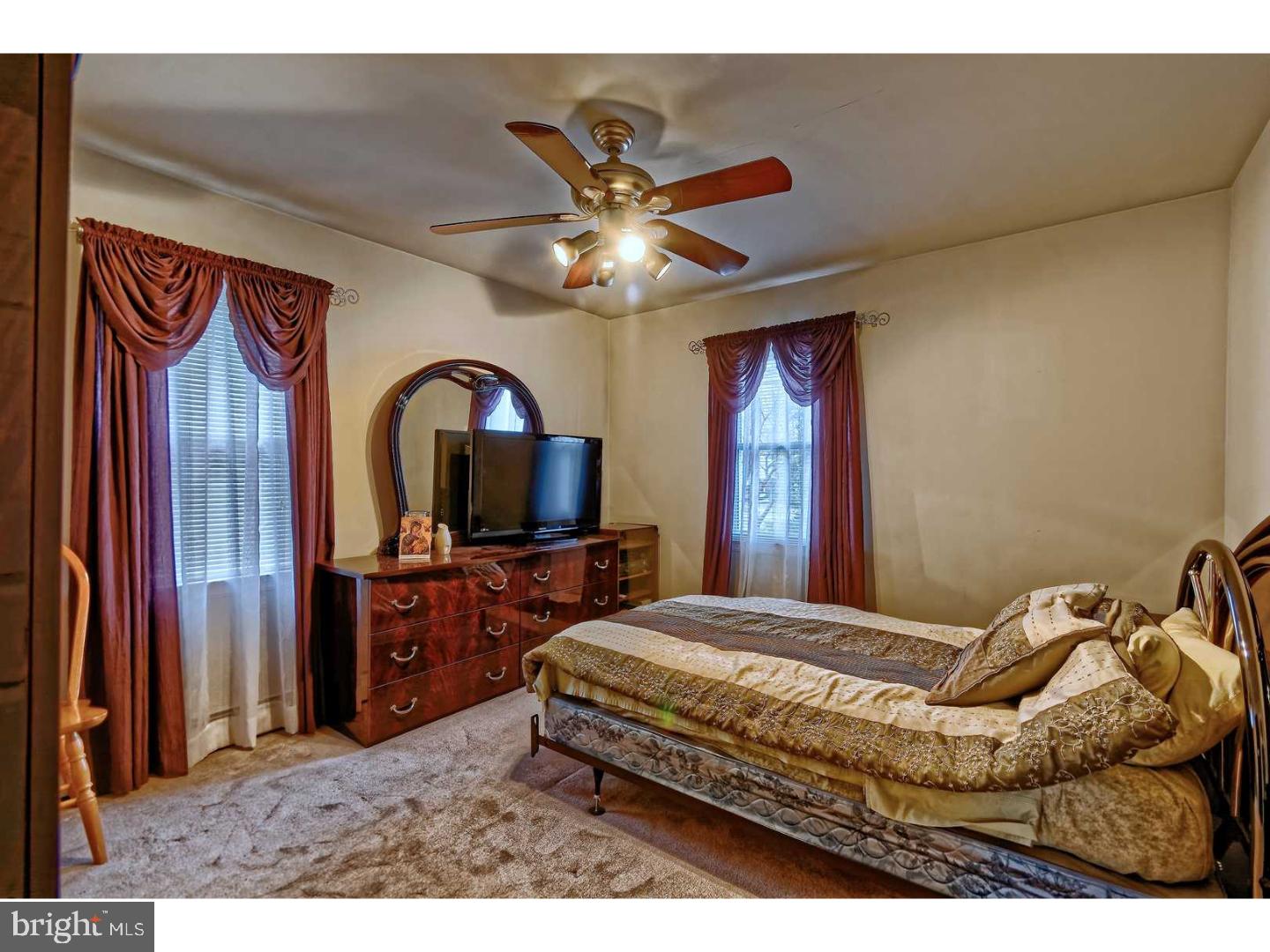 606 North Forklanding Road Maple Shade, NJ 08052 - Photo 10 of 17