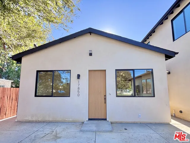 $3,495 | 17850 Saticoy Street, Los Angeles, CA 91335