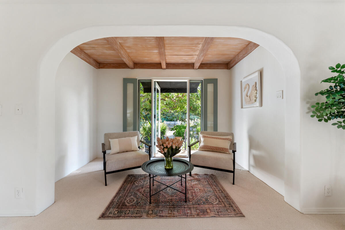 99 La Vuelta Road Montecito, CA 93108 - Photo 14 of 35 primary bedroom