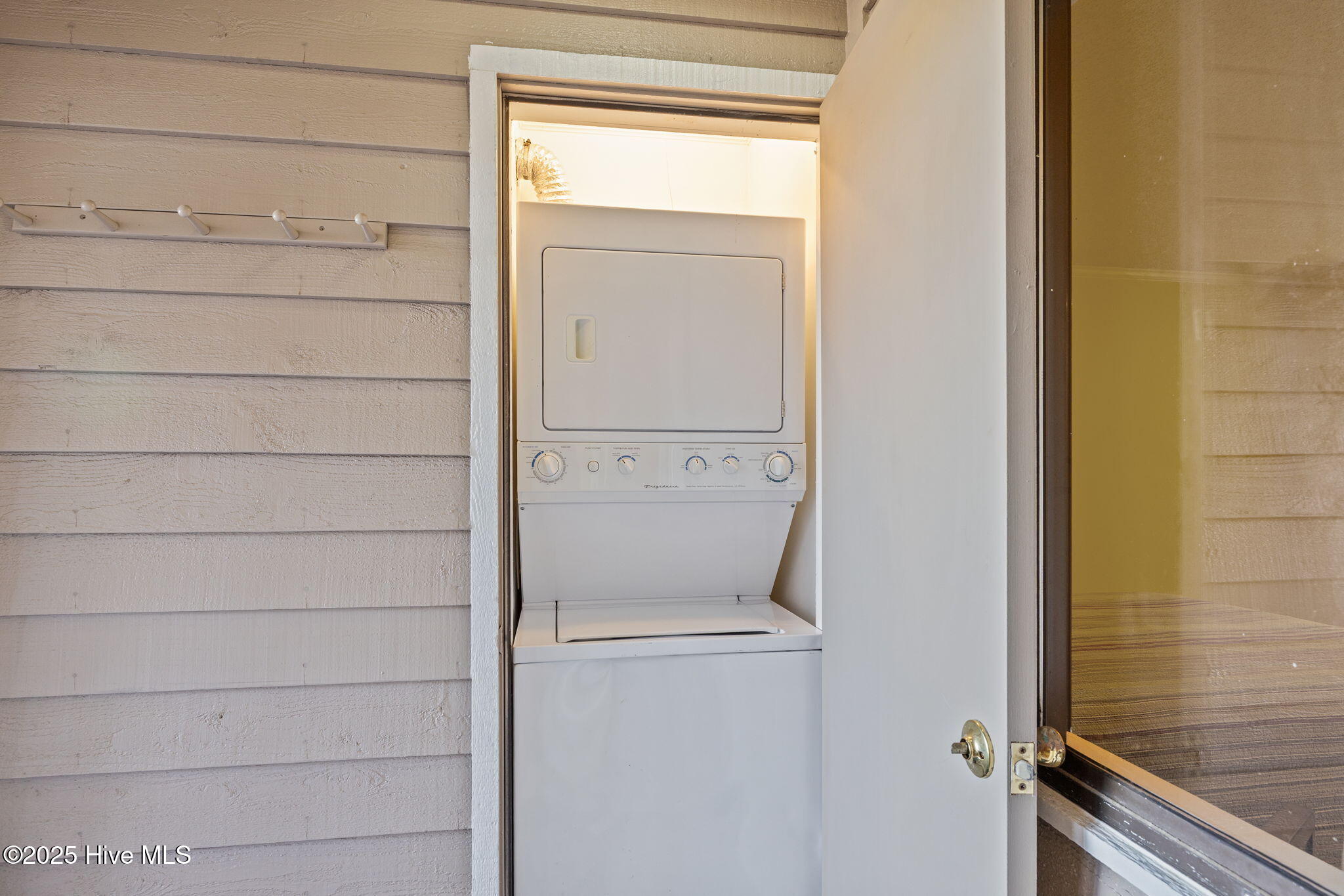2509 West Fort Macon Road, Unit 103B Atlantic Beach, NC 28512 - Photo 29 of 48 Laundry