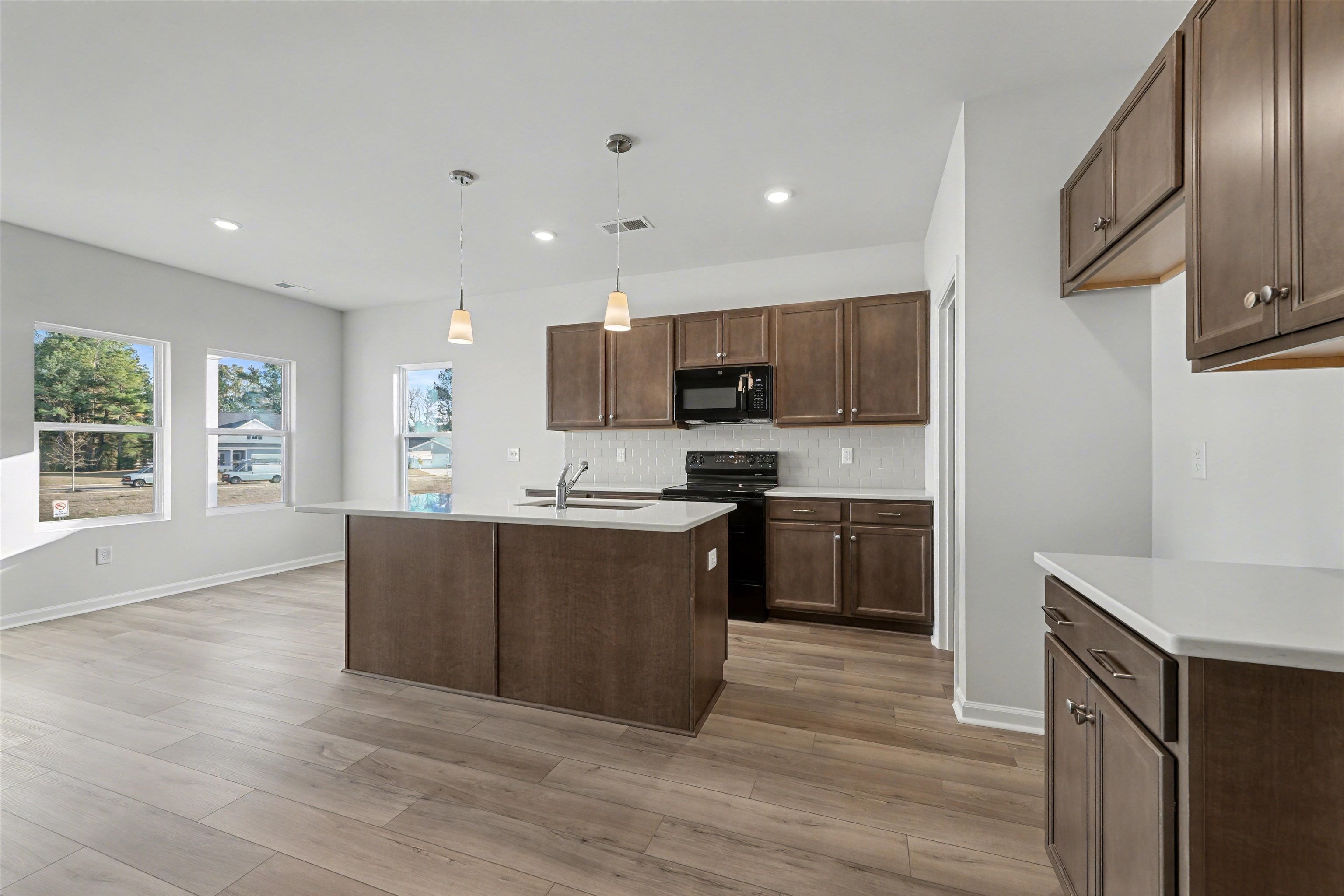 1118 Hainer Place Drive Conway, SC 29526 - Photo 4 of 28