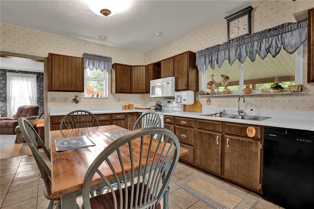290 Stuber Road New Brighton, PA 15066 - Photo 7 of 24 Gallery Image 7