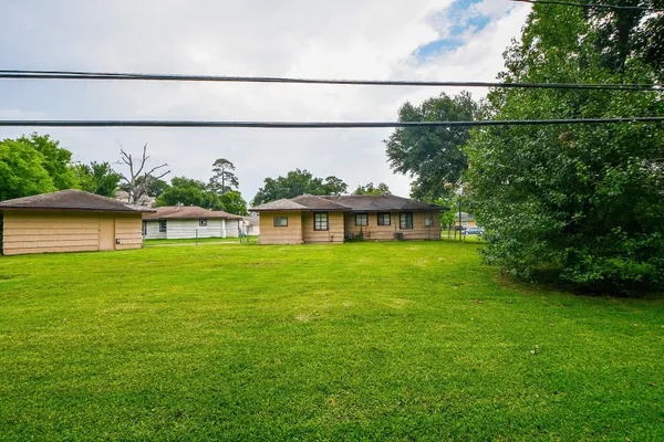 $1,750 | 5522 Nassau Road, Houston, TX 77021