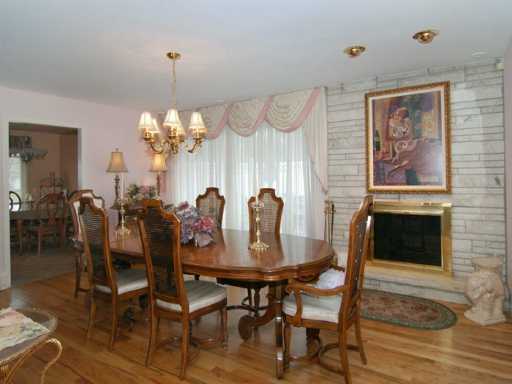 45 Applewood Road Cranston, RI 02920 - Photo 4 of 12 Other.