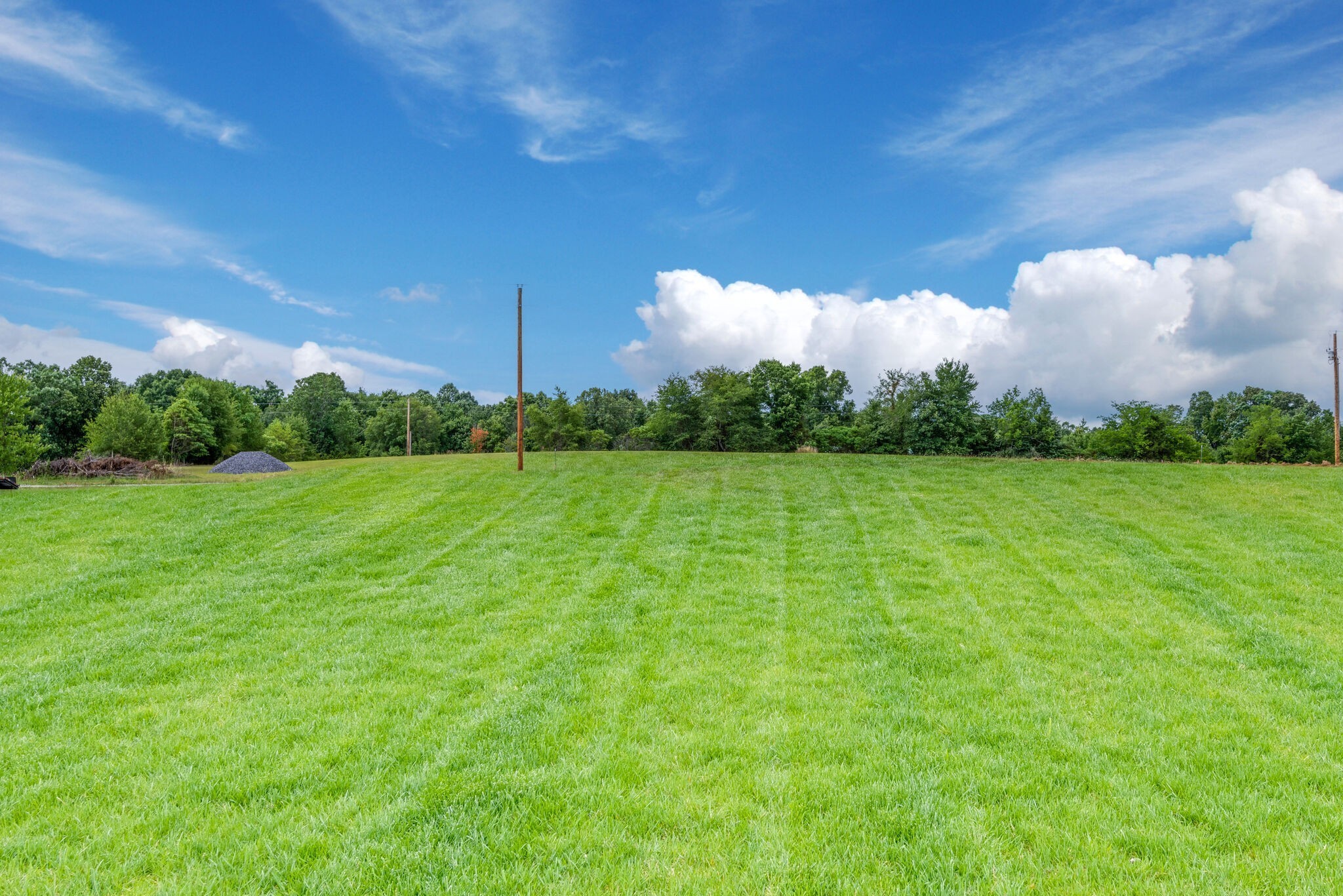 1224 Oak Grove Road Dickson, TN 37055 - Photo 2 of 28 a view of a building with a big yard