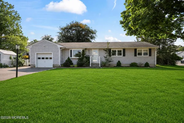 $495,000 | 732 Lions Lane, Brick, NJ 08723