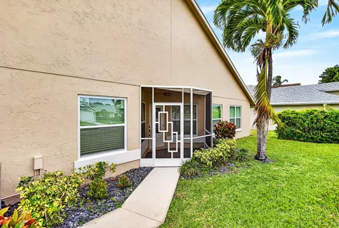 $429,900 | 7876 Lake Champlain Court, Delray Beach, FL 33446