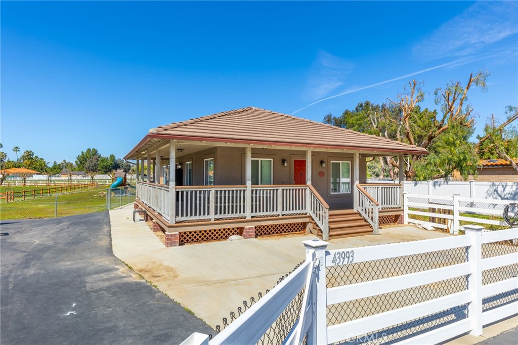 43991 John Warner Road Temecula, CA 92592 - Photo 5 of 65