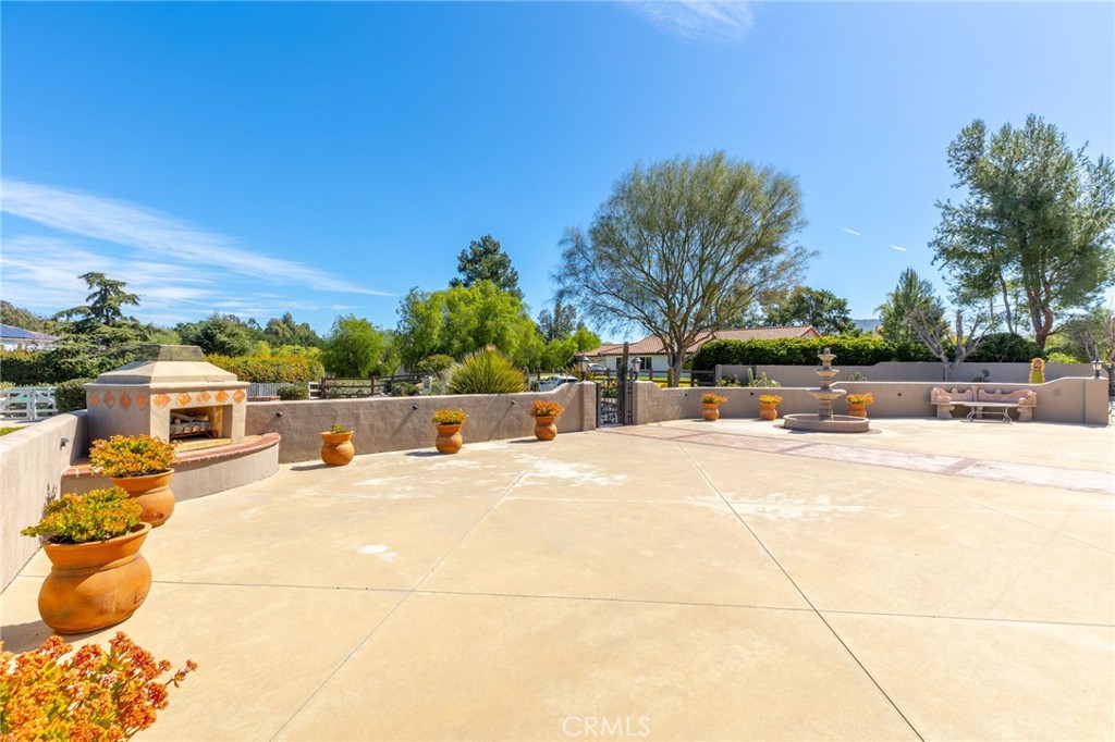 43991 John Warner Road Temecula, CA 92592 - Photo 10 of 65