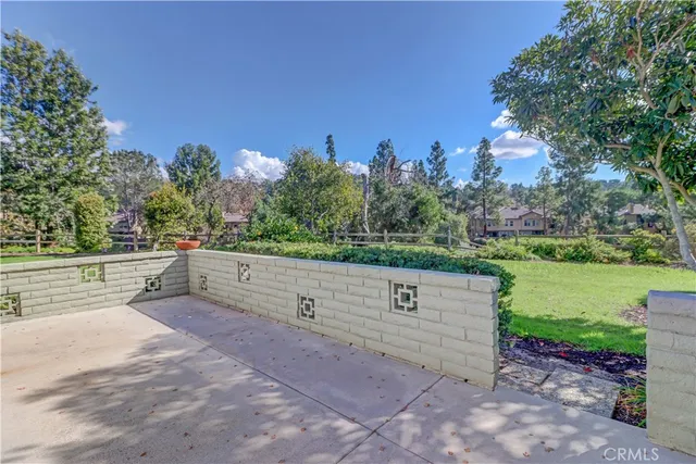 a house view with a outdoor space
