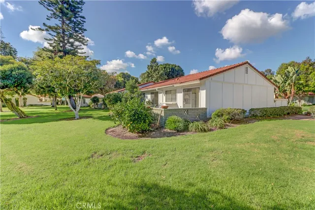 $3,900 | 3285 San Amadeo, Unit A, Laguna Woods, CA 92637