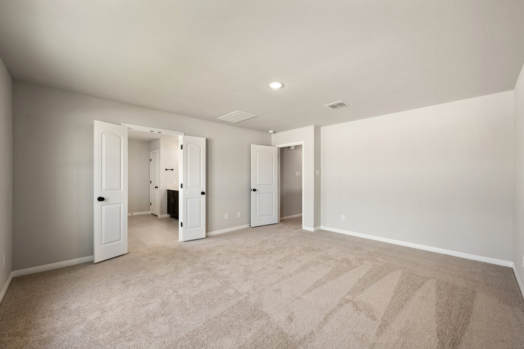 701 Henry Milton Road Georgetown, TX 78626 - Photo 27 of 40 a view of an empty room