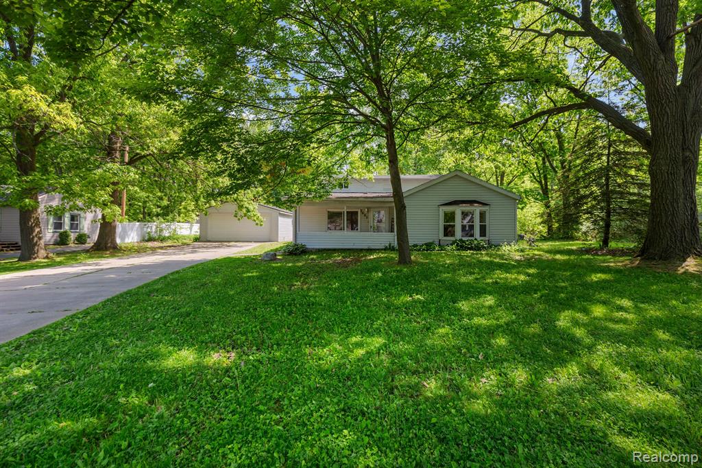 2685 Simpson Drive Rochester Hills, MI 48309 - Photo 2 of 29