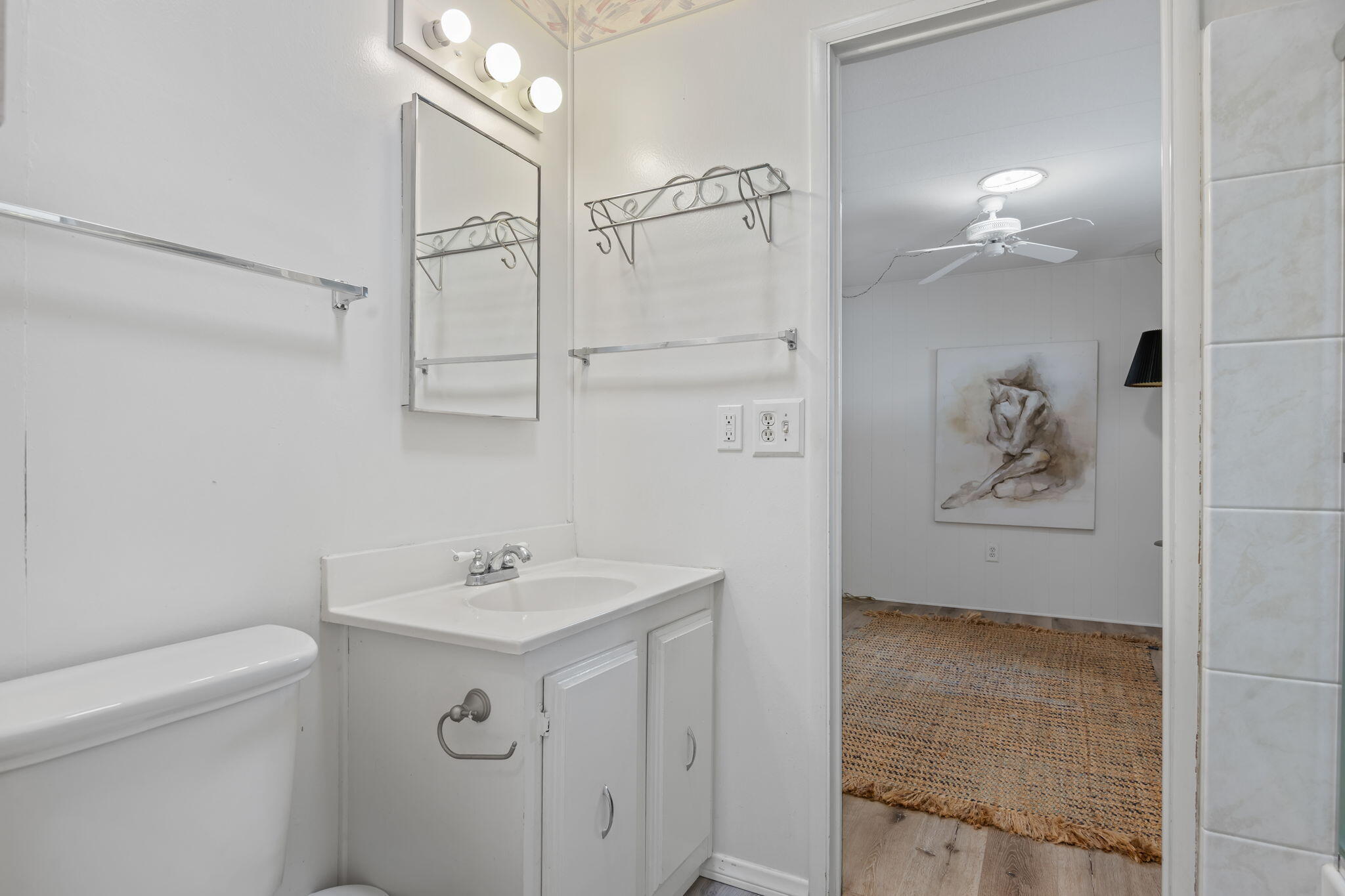 333 Old Mill Road, Unit 38 Santa Barbara, CA 93110 - Photo 22 of 32 21 - Bathroom 2