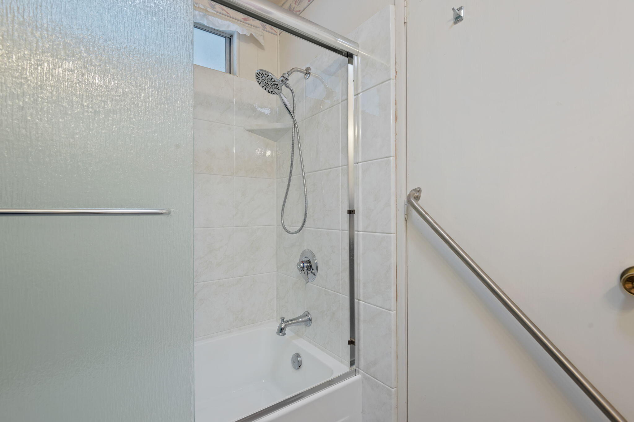 333 Old Mill Road, Unit 38 Santa Barbara, CA 93110 - Photo 23 of 32 22 - Bathroom 2