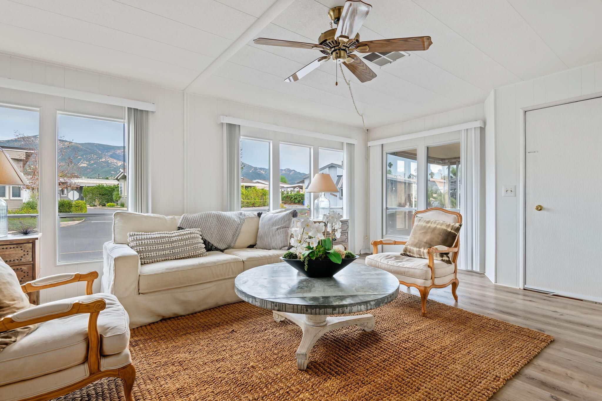 333 Old Mill Road, Unit 38 Santa Barbara, CA 93110 - Photo 8 of 32 07 - Living Room