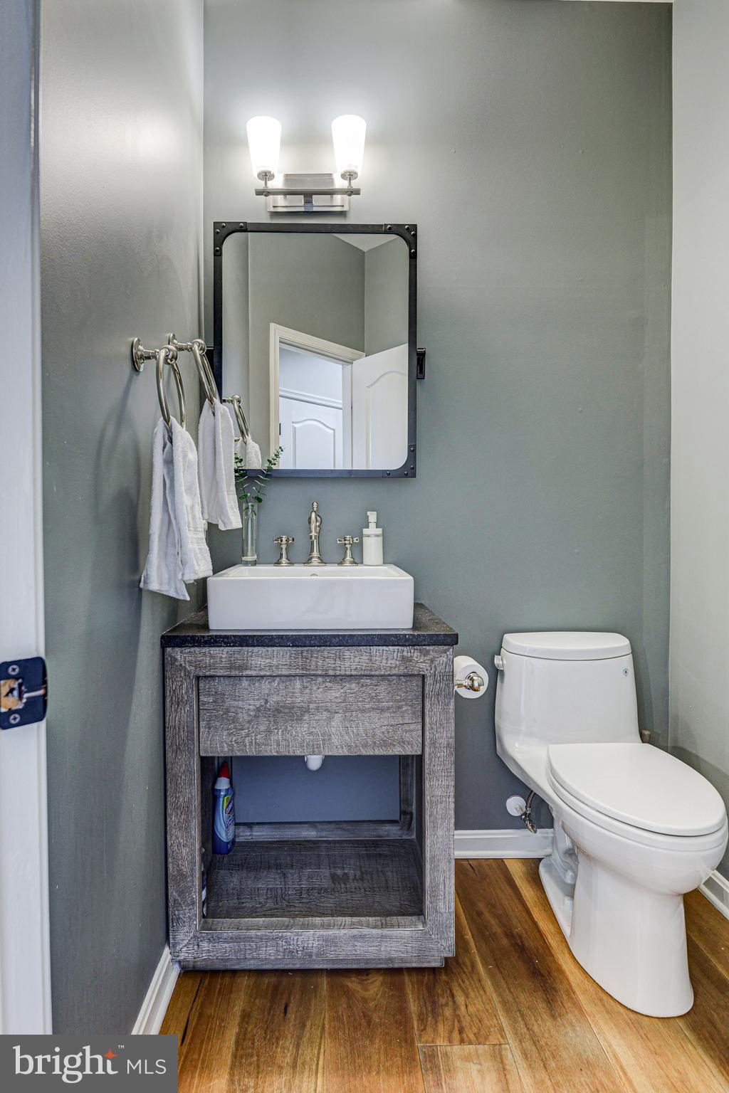 812 Stable Manor Road Reisterstown, MD 21136 - Photo 25 of 53 Powder Room