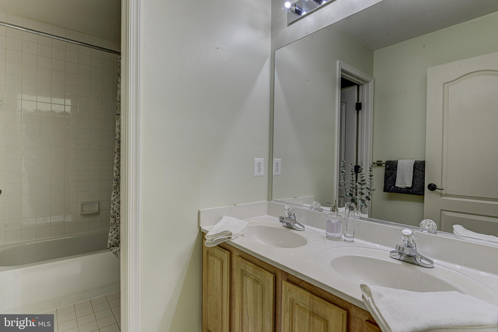 812 Stable Manor Road Reisterstown, MD 21136 - Photo 42 of 53 Hall Full Bath